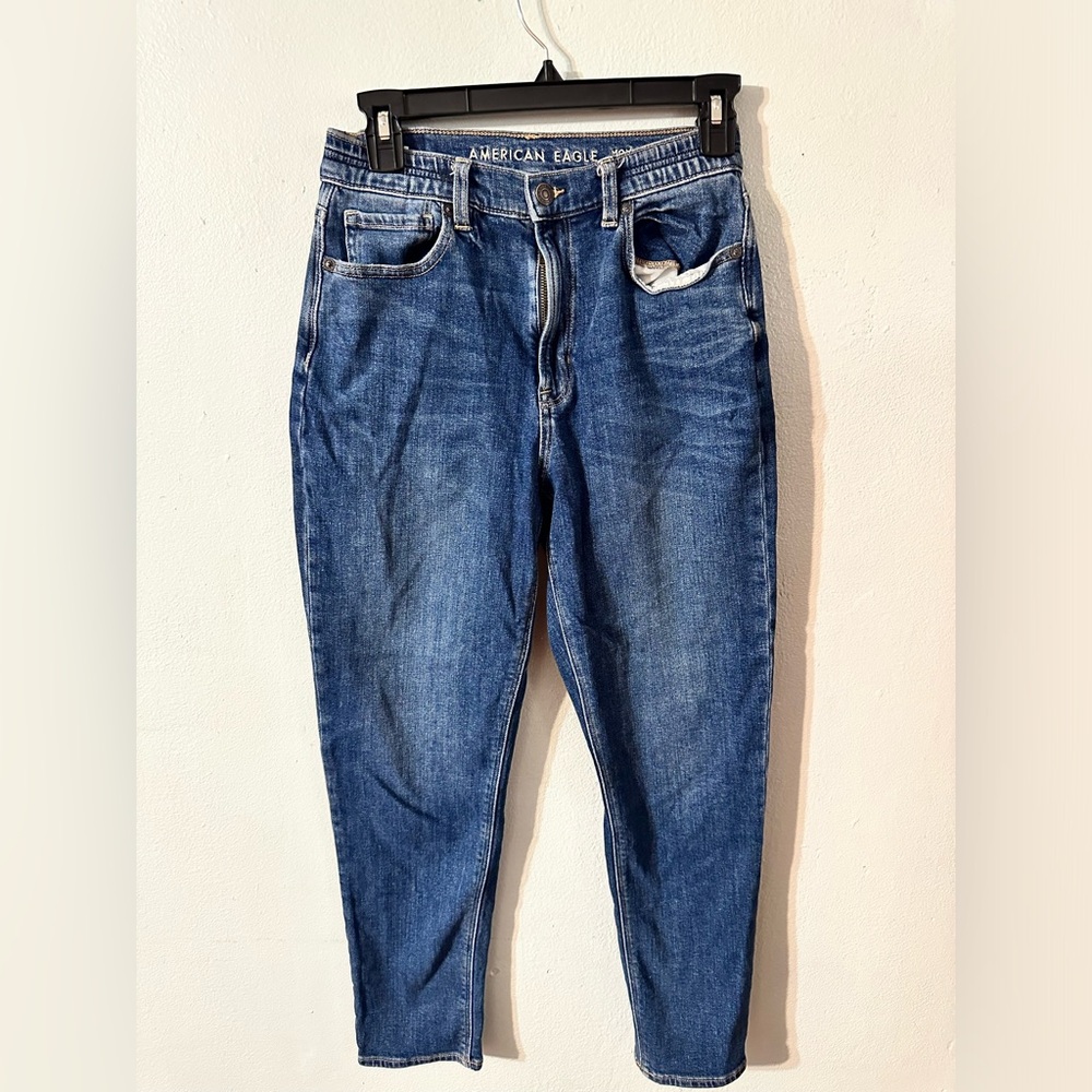 American Eagle Mom Jeans
